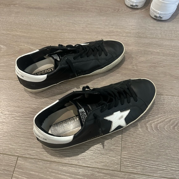 Mens Golden Goose Sneakers - Picture 4 of 5